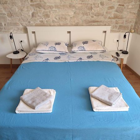 Central Studio Apartment Pula Extérieur photo