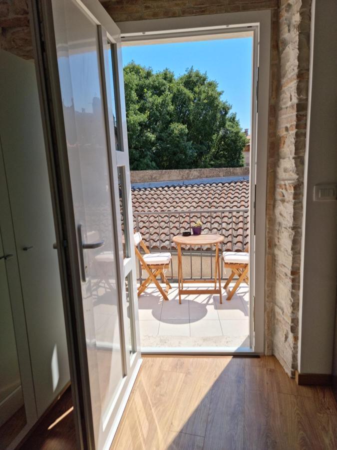 Central Studio Apartment Pula Extérieur photo